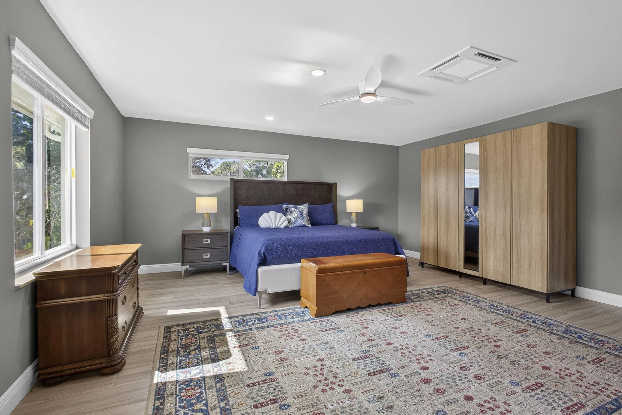 Carriage bedroom 1