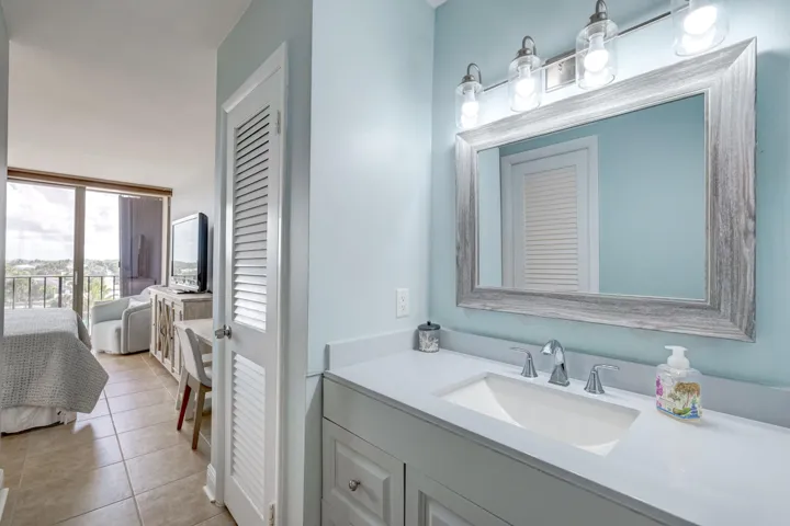 32-225 S Beach Road Unit 503-32