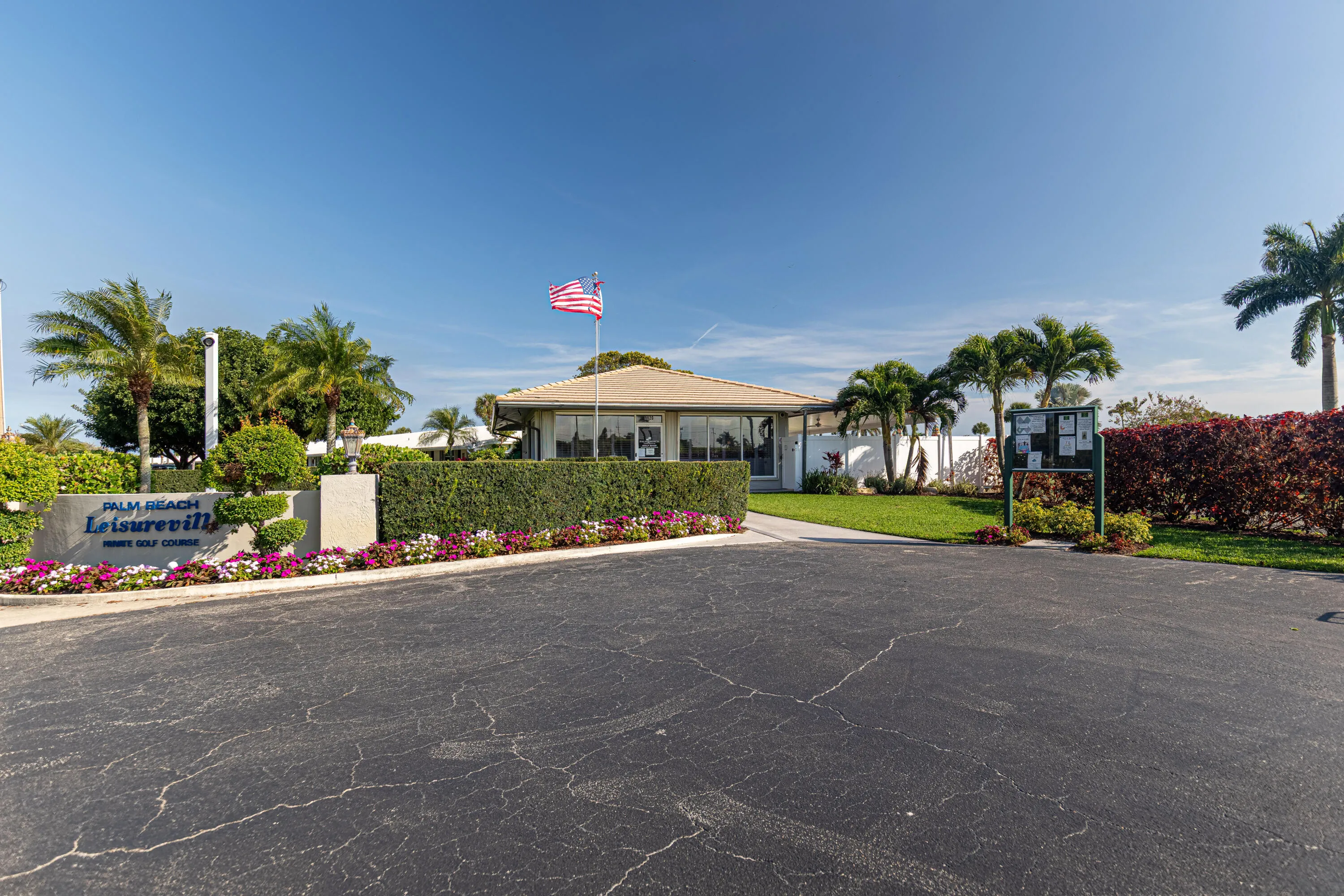 Clubhouse 1
