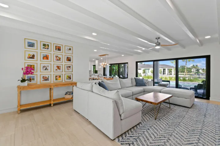 12880ShoreDr_08
