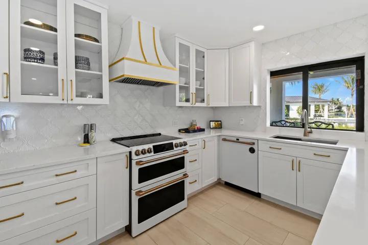 12880ShoreDr_16