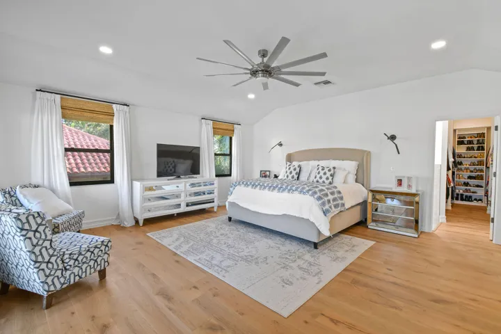 12880ShoreDr_41