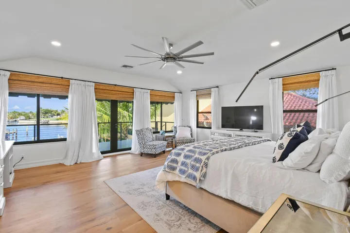 12880ShoreDr_40