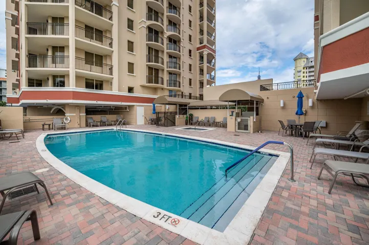 36-web-or-mls-2001-n-ocean-blvd-304 (1)