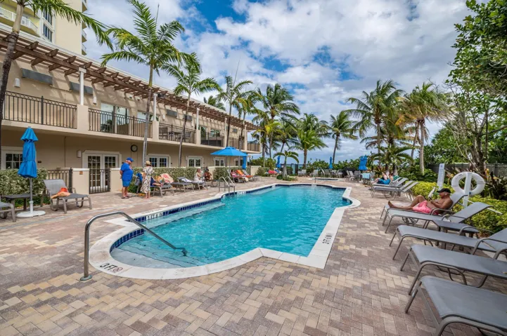 32-web-or-mls-2001-n-ocean-blvd-304