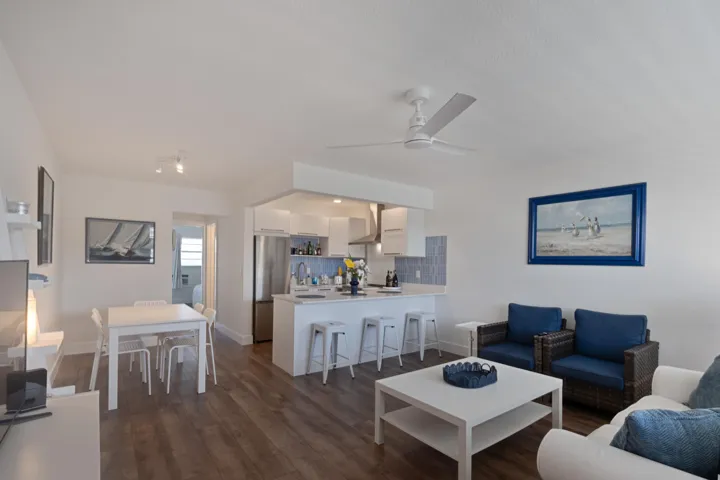 LivingRoom1