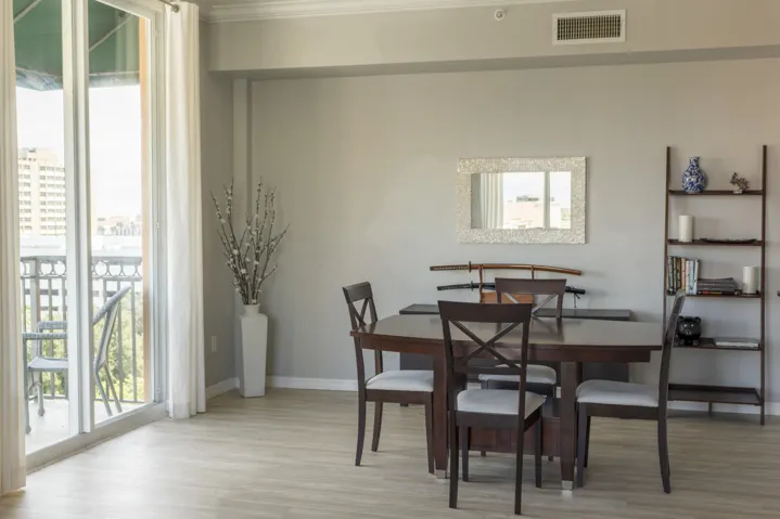Ding Room