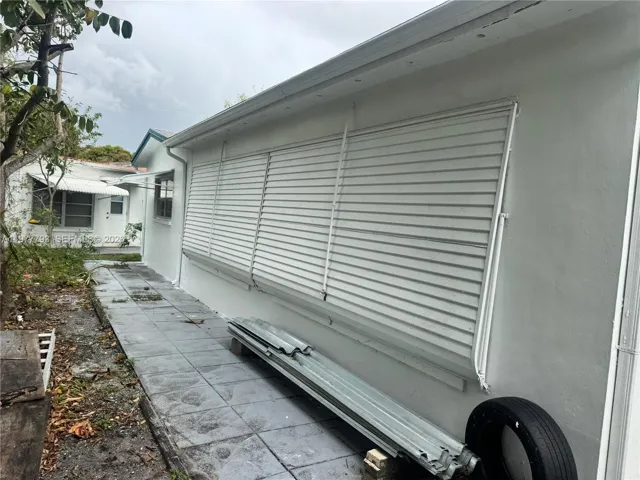 SIDE OF STRUCTURE