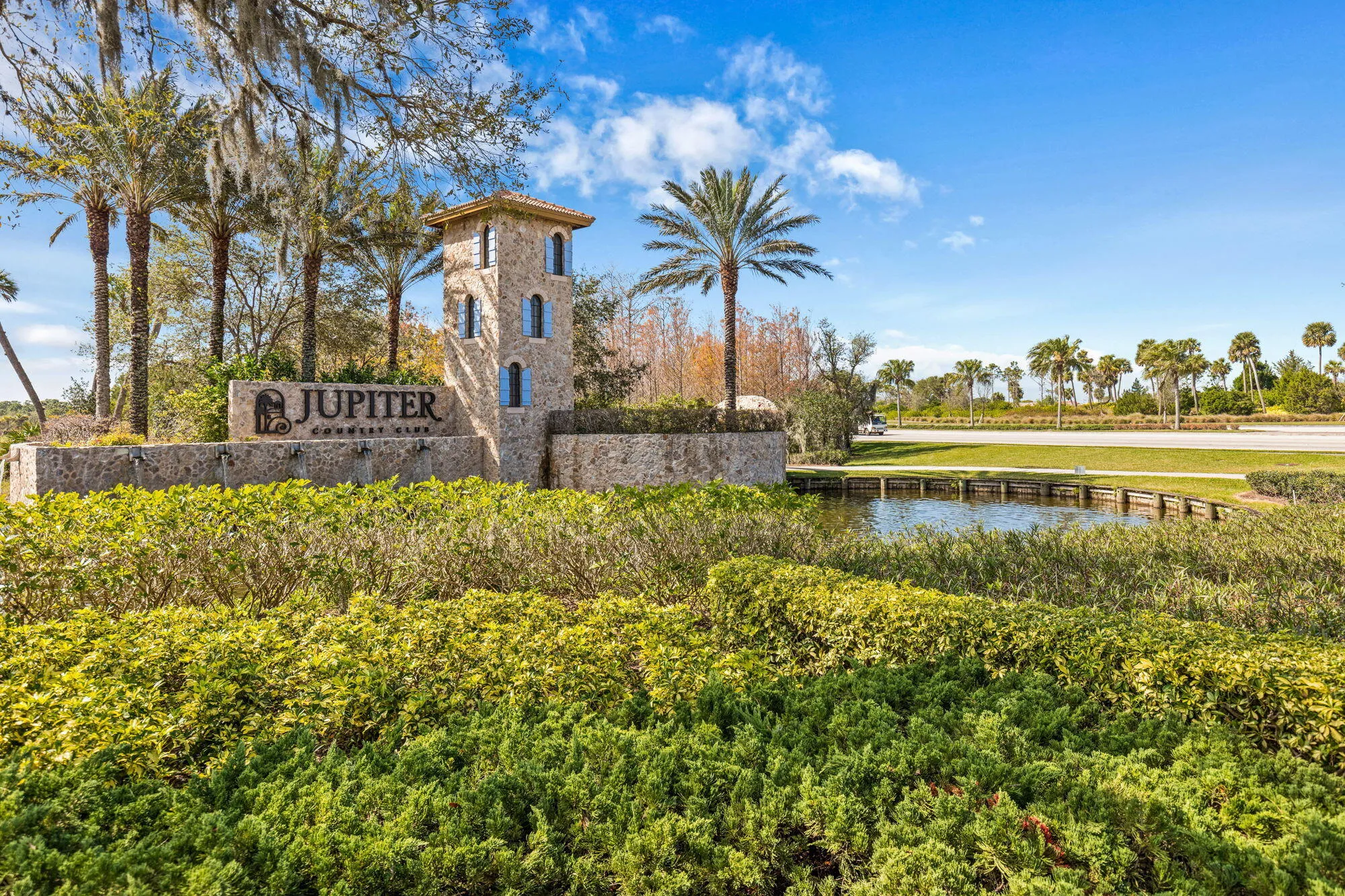 Jupiter Country Club Entrance