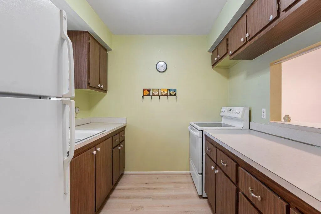 Kitchen.jpeg-SMALL