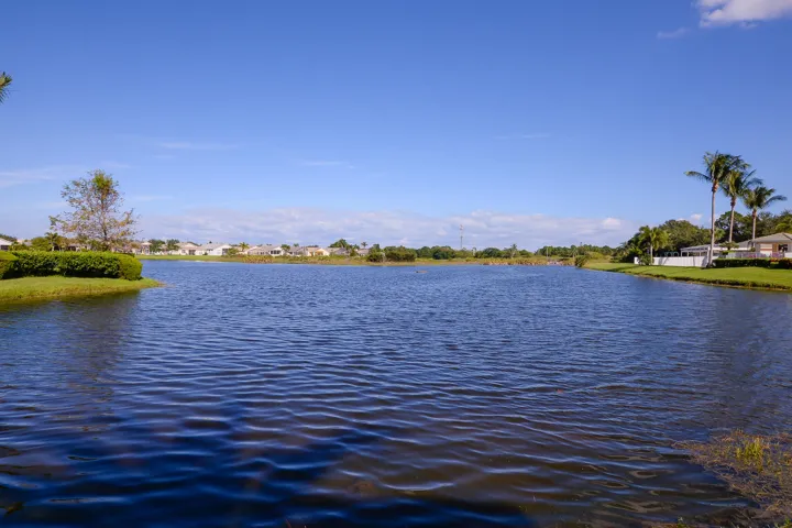 LR-LakeForestAmenities (10)