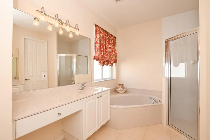 Grand Master Suite Bathroom
