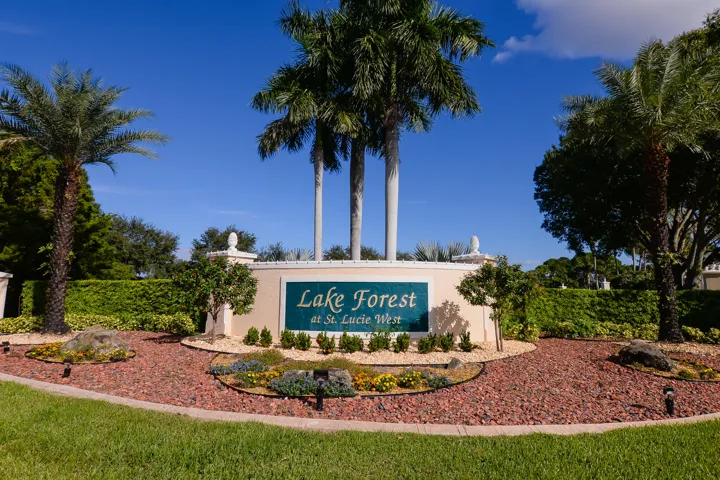 LR-LakeForestAmenities (12)