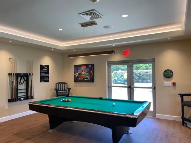 Pool table