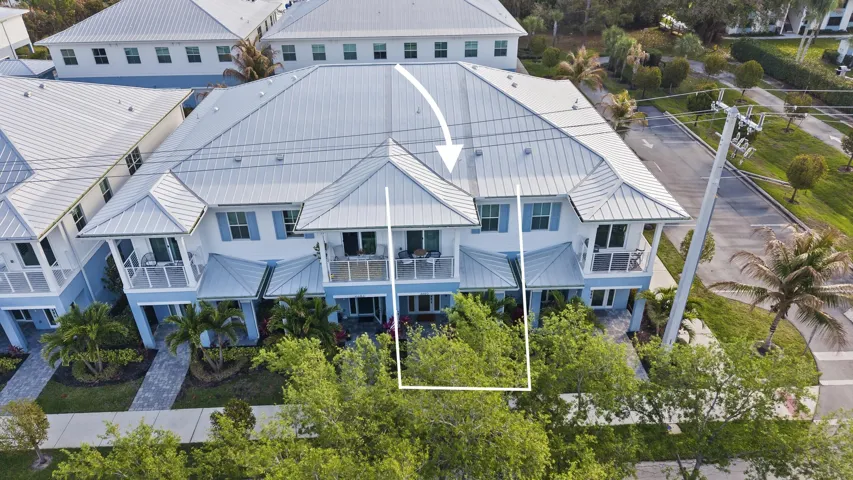 4 homes per building