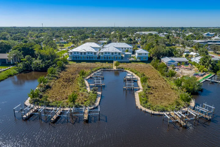 Manatee Isles