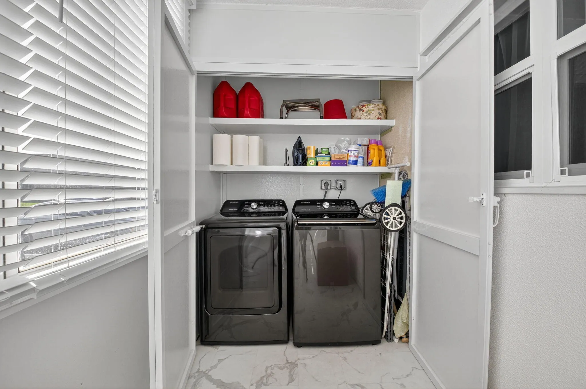 Patio/Washer/Dryer