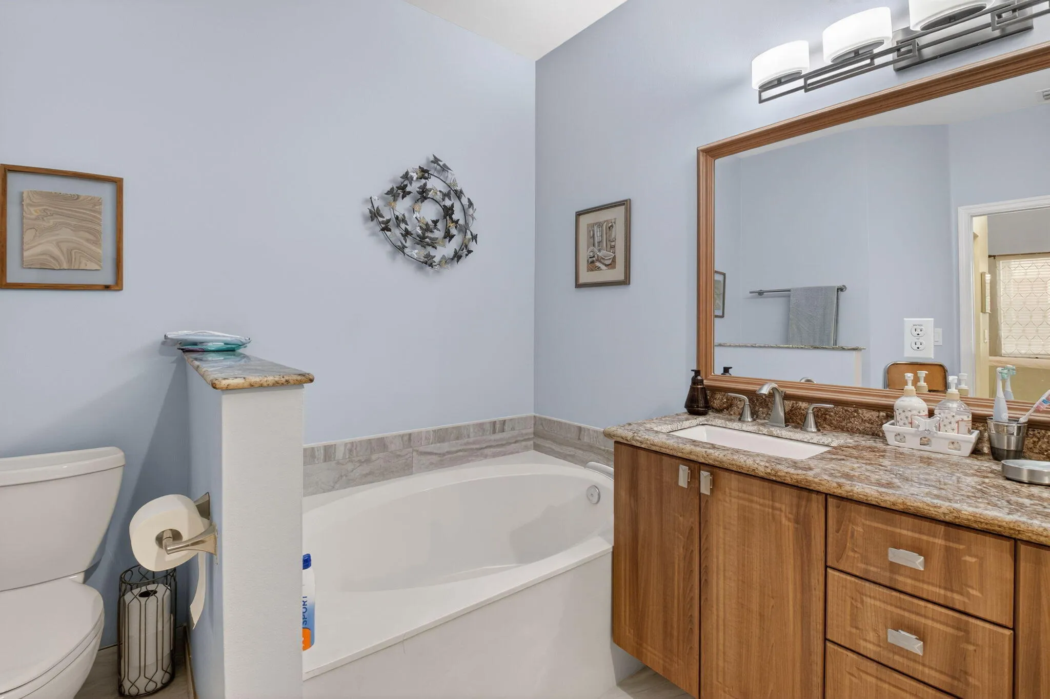 MASTER BATH