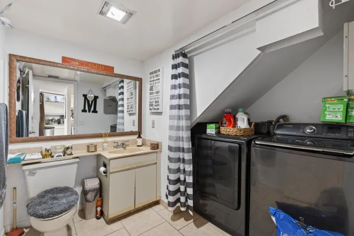 1st Floor Bathroom Laundry.jpg