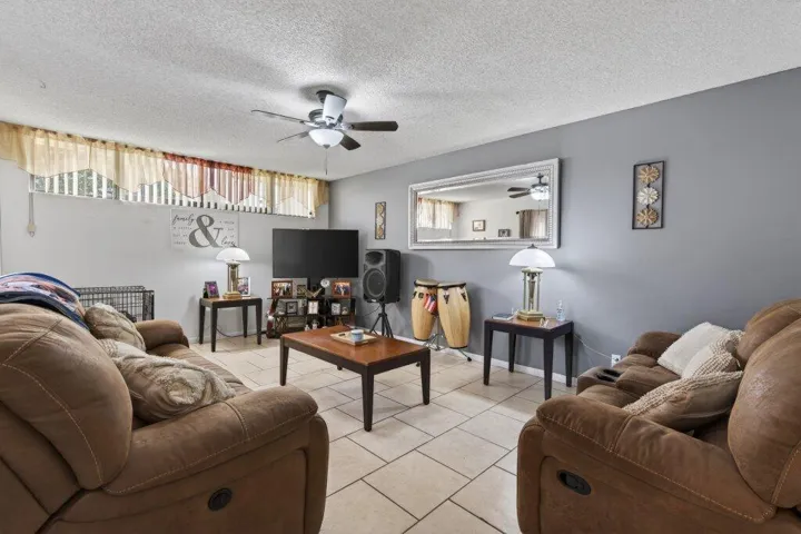 Living Room R.jpg