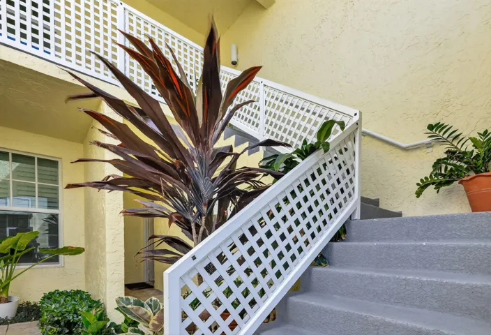 4-web-or-mls-F14A6866