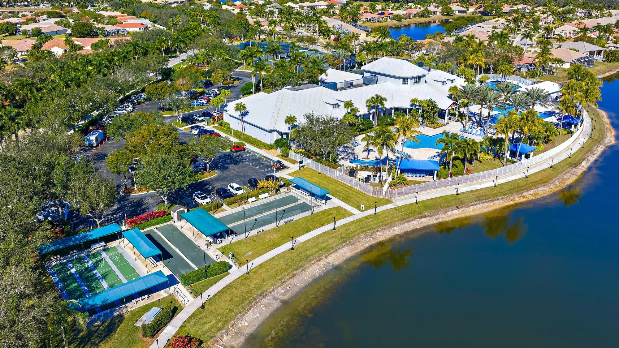 2737 Clipper Cir-32