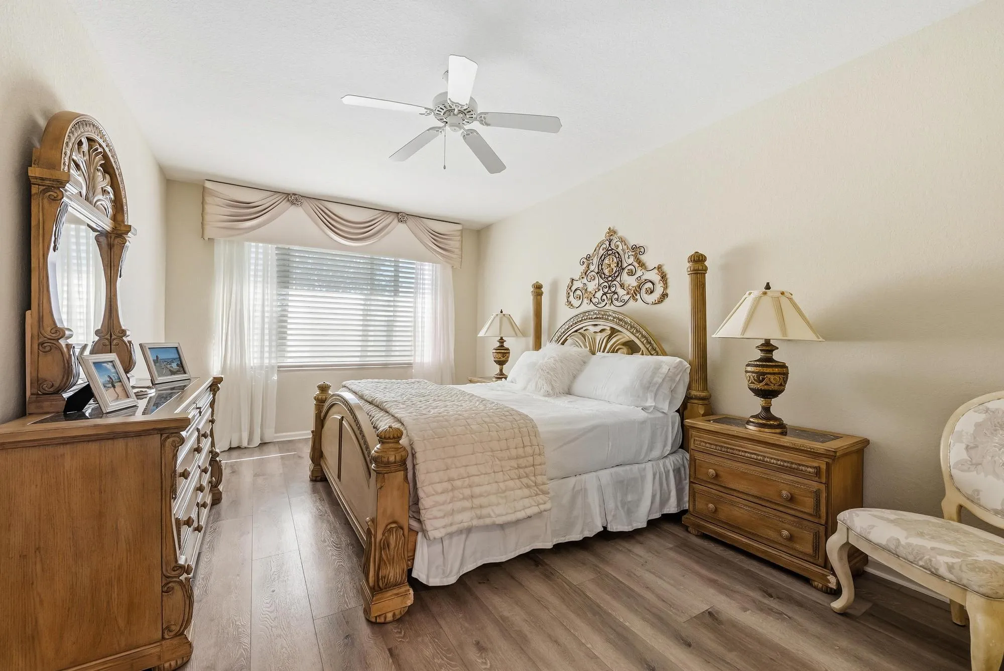 2737 Clipper Cir-4