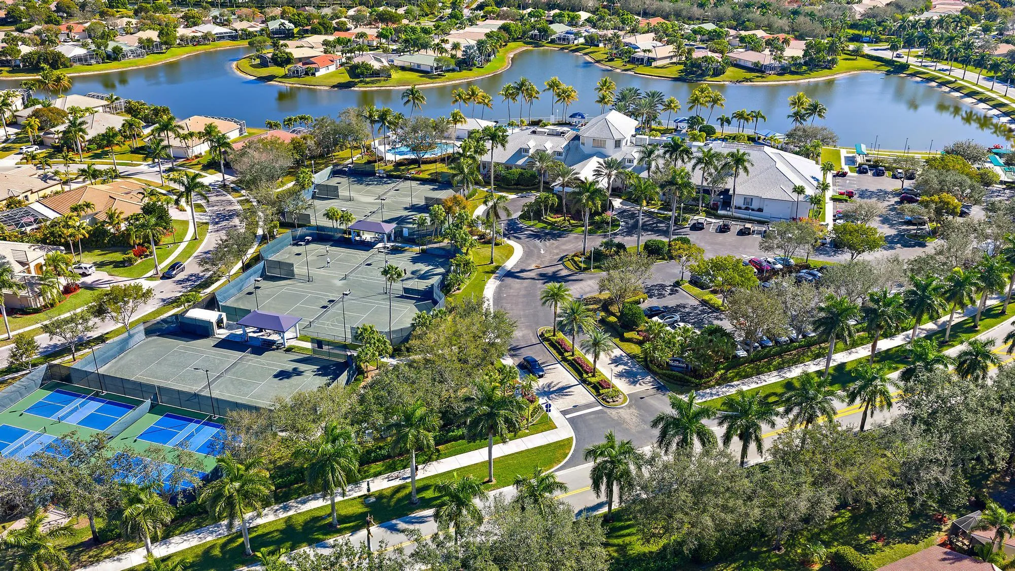 2737 Clipper Cir-25
