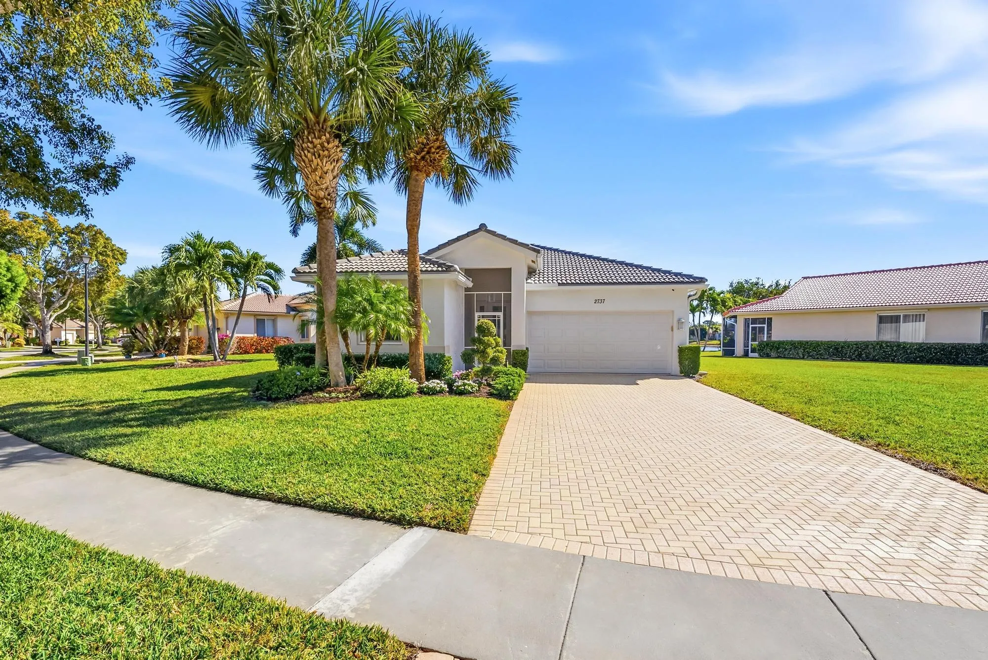 2737 Clipper Cir-24