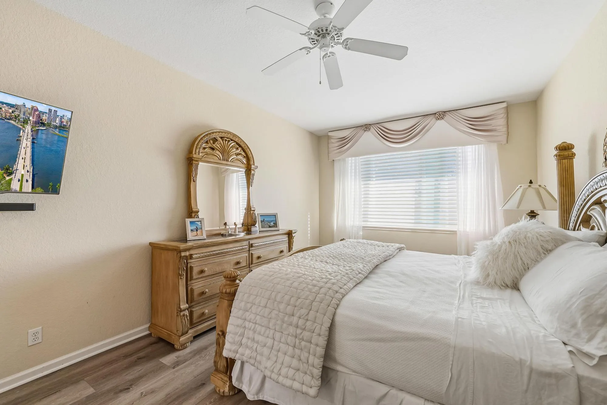2737 Clipper Cir-5