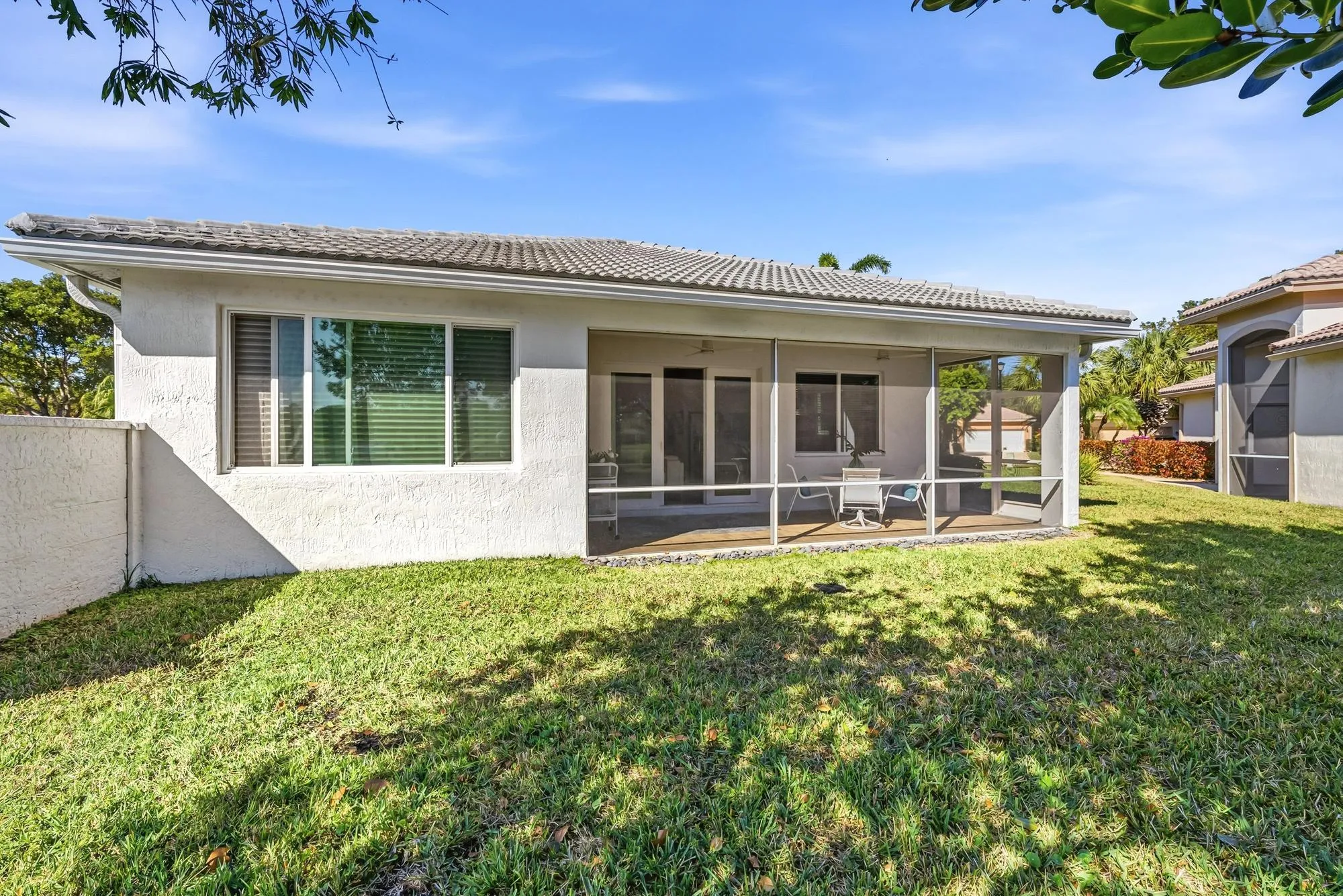 2737 Clipper Cir-22