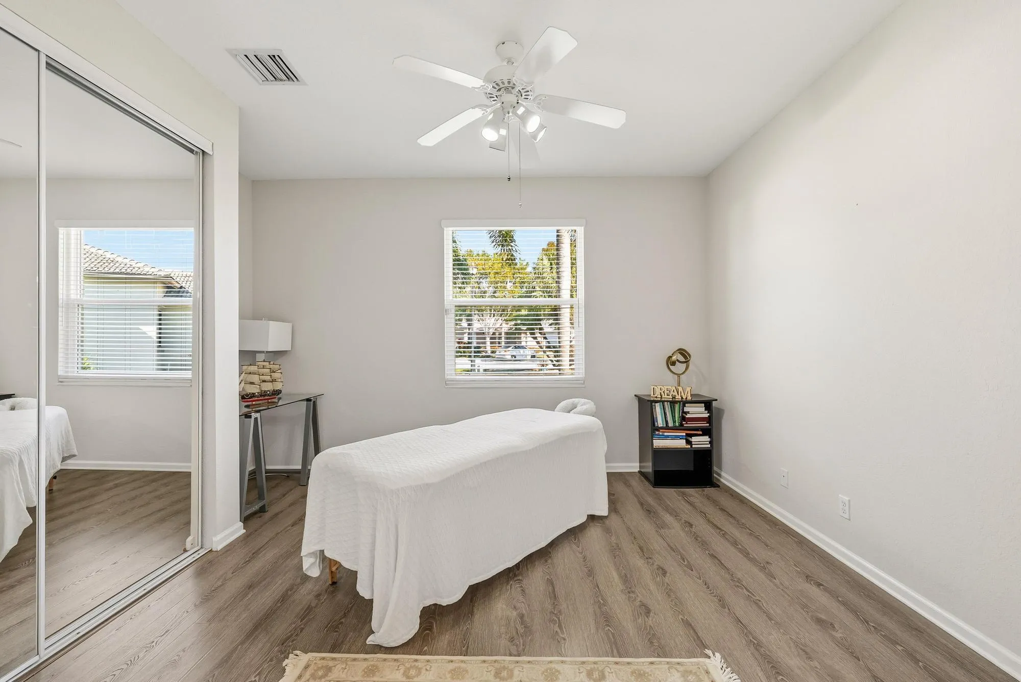 2737 Clipper Cir-3