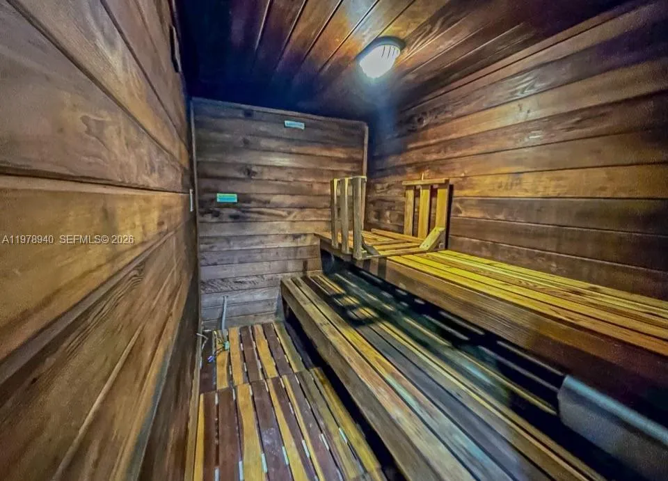 DRY SAUNA