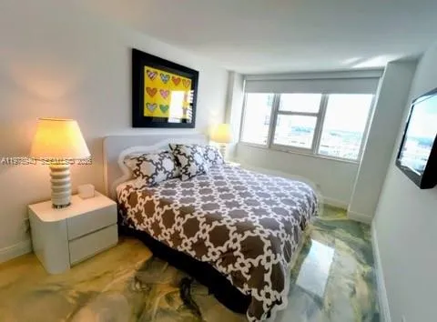 SPACIOUS BEDROOM WITH WALK-IN CLOSET AND DRESSING VANITY OFFICE AREA