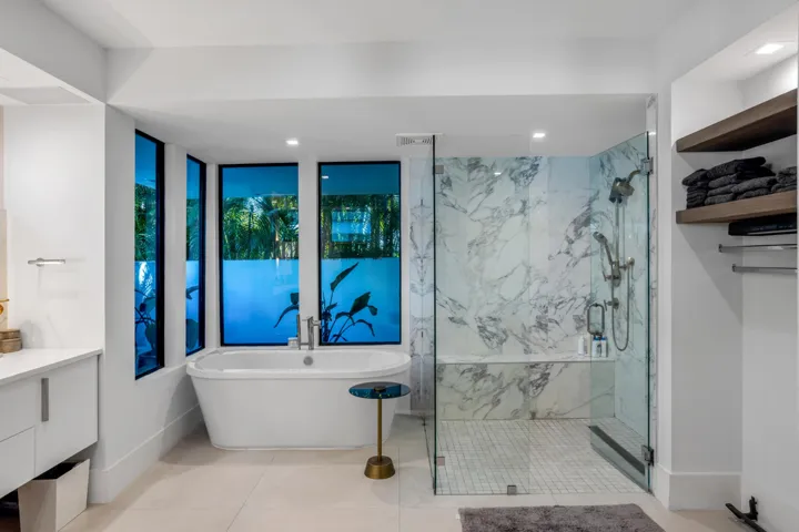 Primary bath