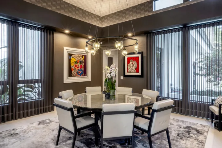 mls_DINING_1_EB