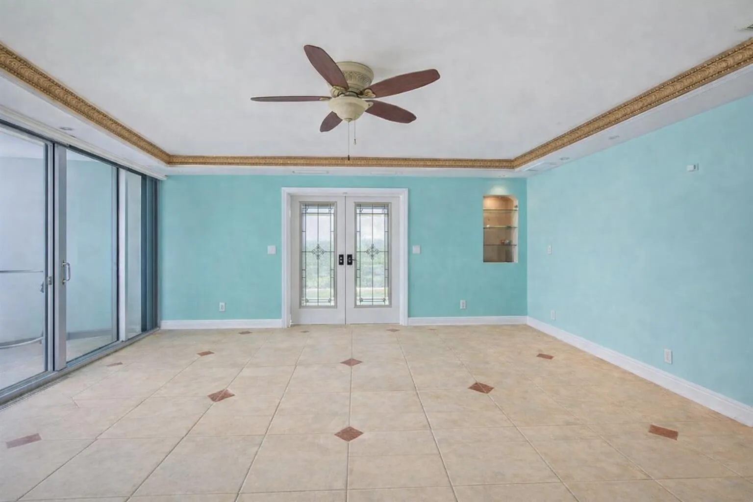 Virtually staged Empty