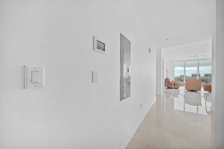 1 Entrance (1)