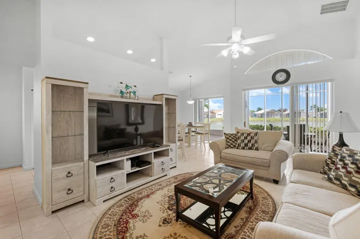 Comfortable and classic living room