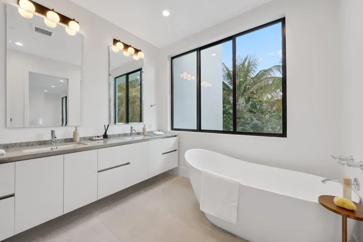 408 Southeast 2nd St - 65.jpg-SMALL