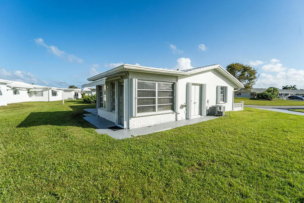 spacious side yard