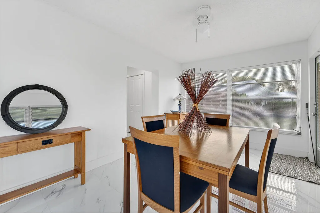 dining room with garden room