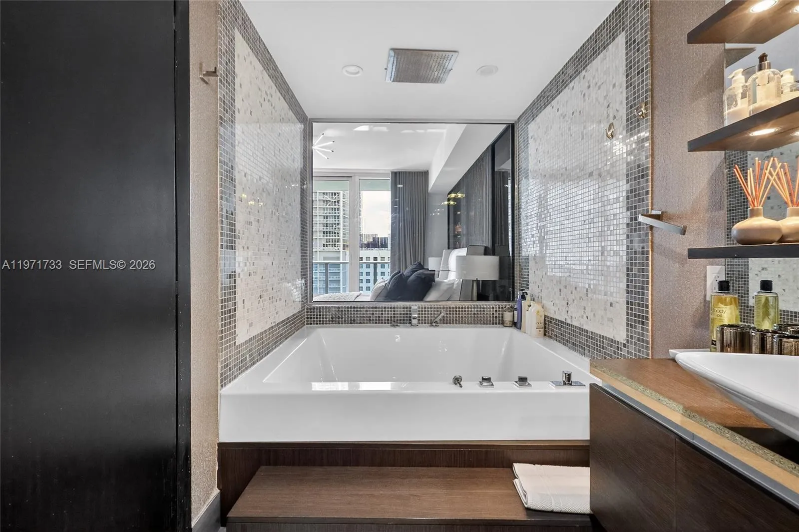 Property photo 104