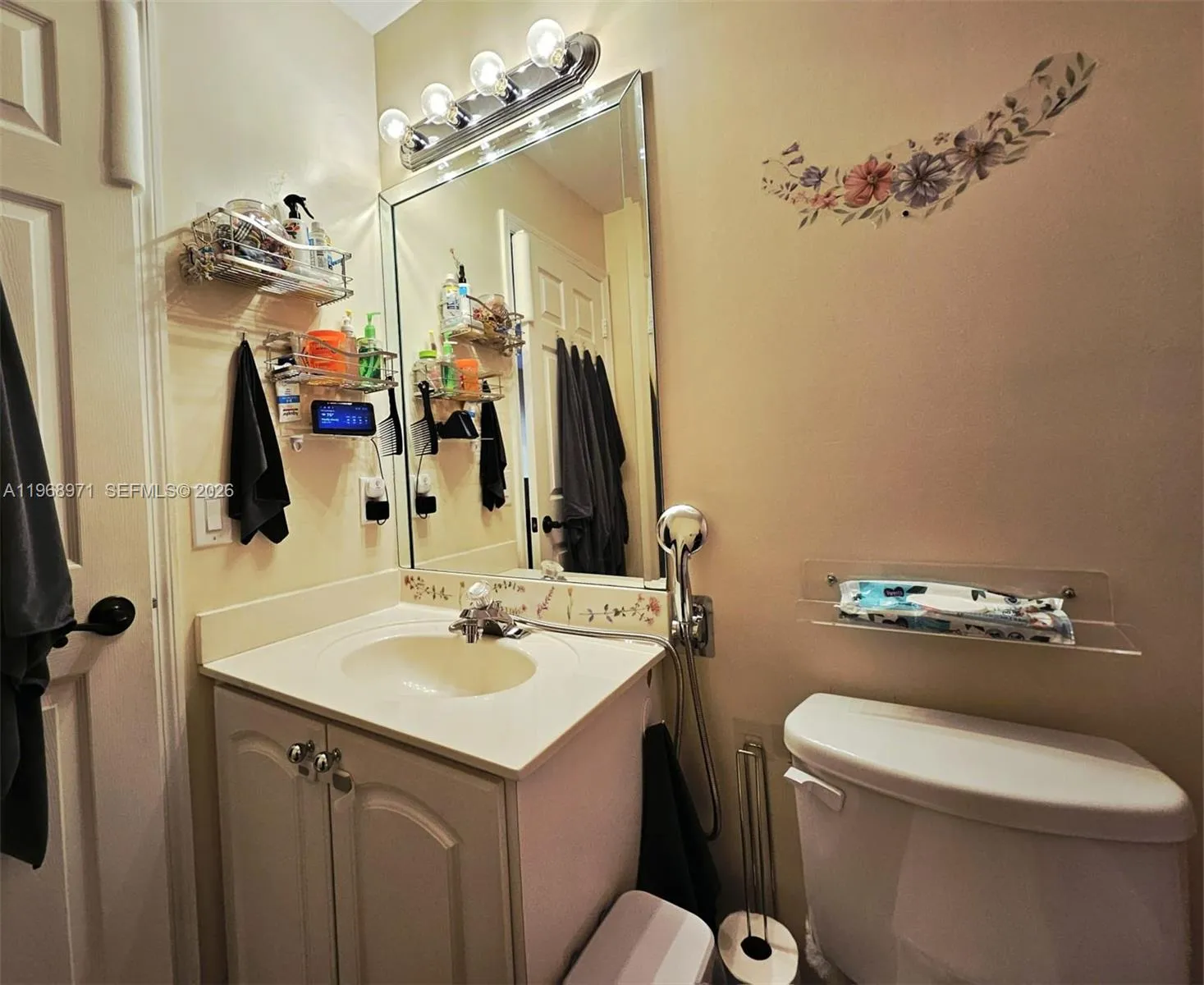 Photo 19