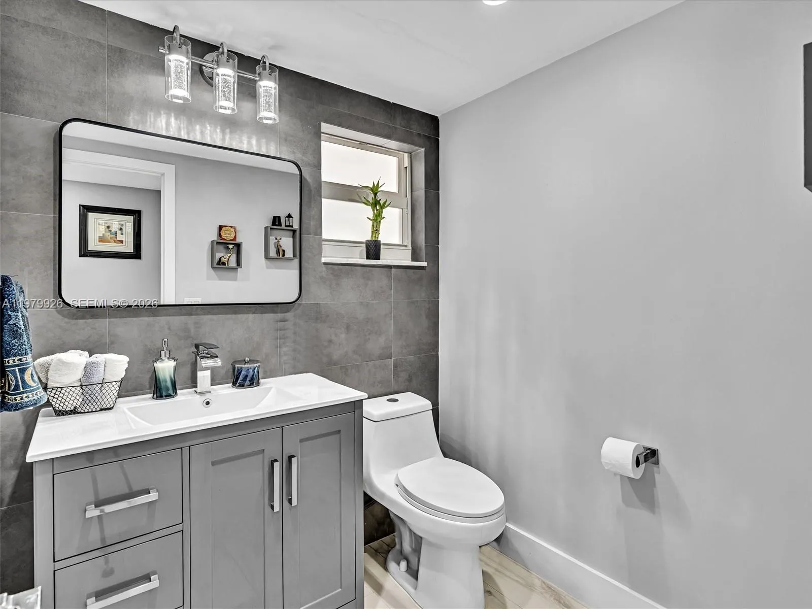 Half Bathroom / Powder Room