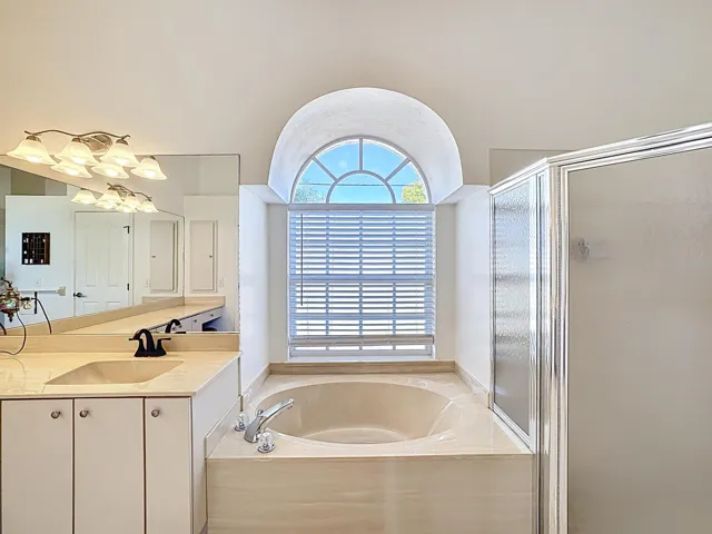 2342 SE Grand Drive-46
