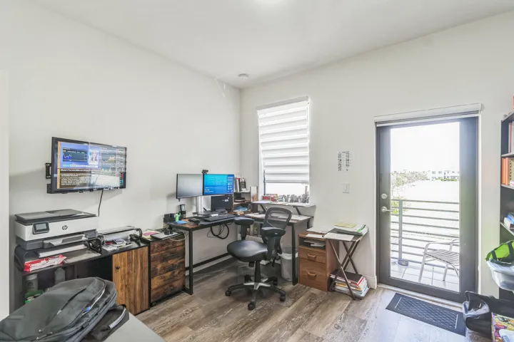 230_NE_208th_Terrace_North_Miami_Beach_F