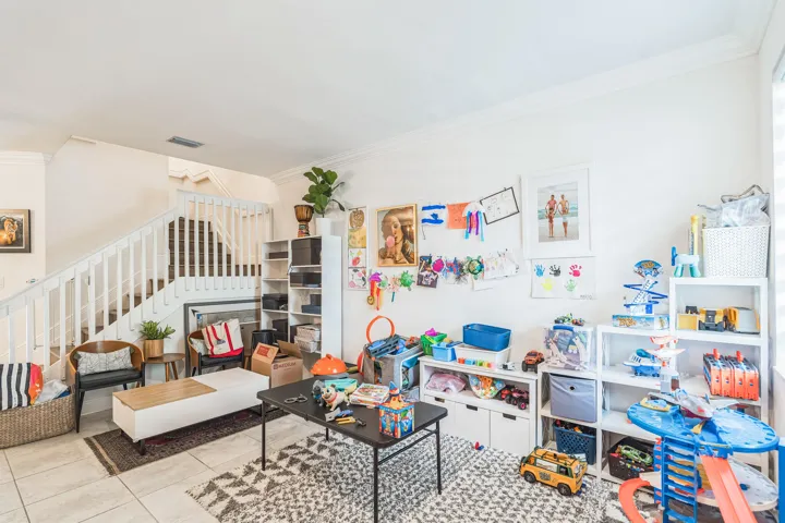 230_NE_208th_Terrace_North_Miami_Beach_F