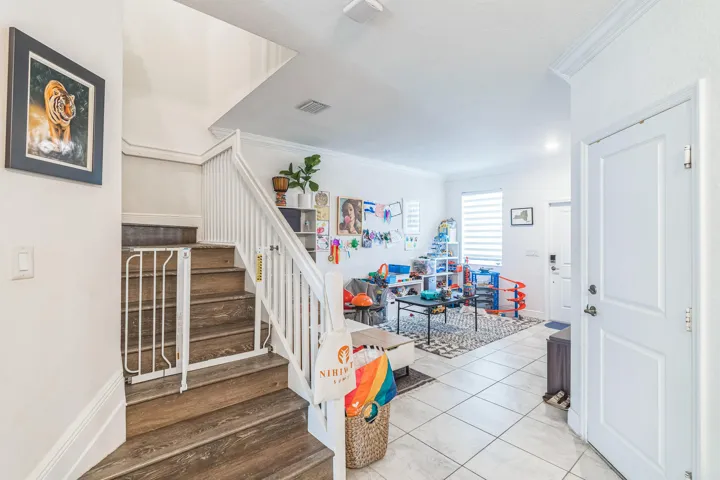 230_NE_208th_Terrace_North_Miami_Beach_F