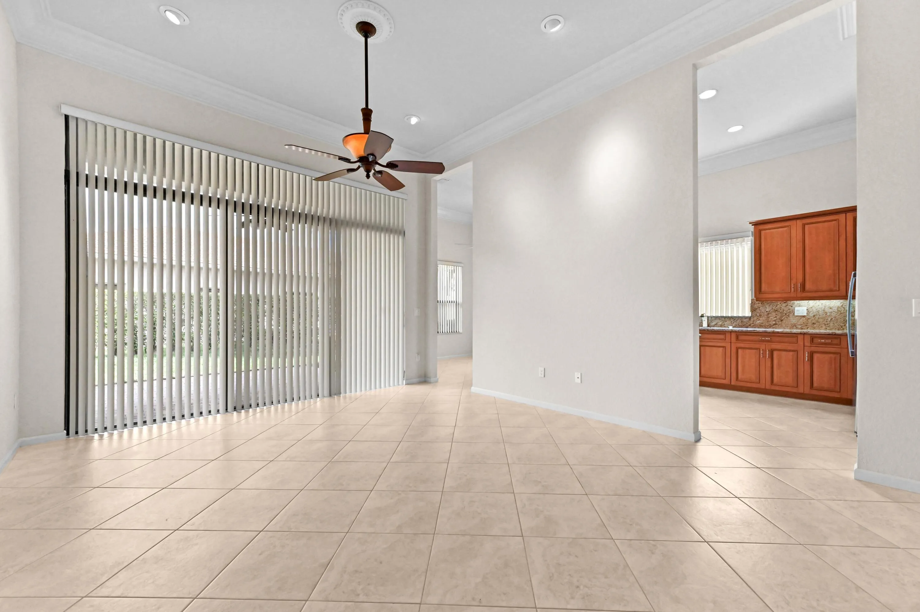 20 Living Room 03